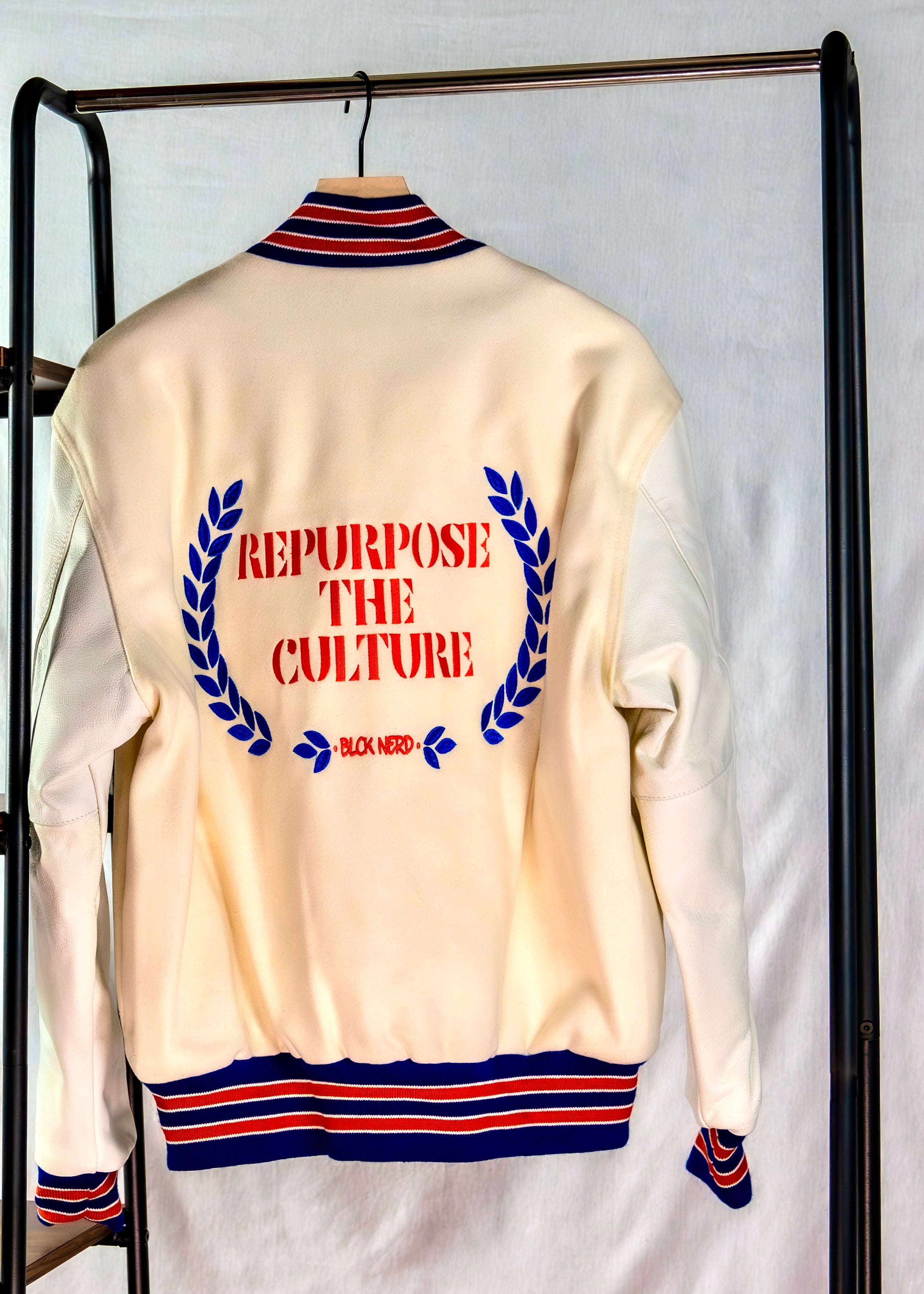 BN VARSITY JACKET RTP cream/blu/red