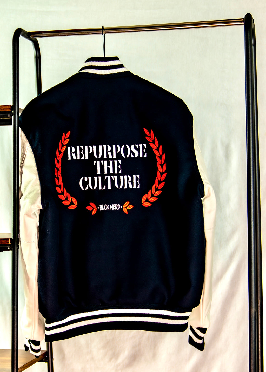 BN VARSITY JACKET RTP blck/red