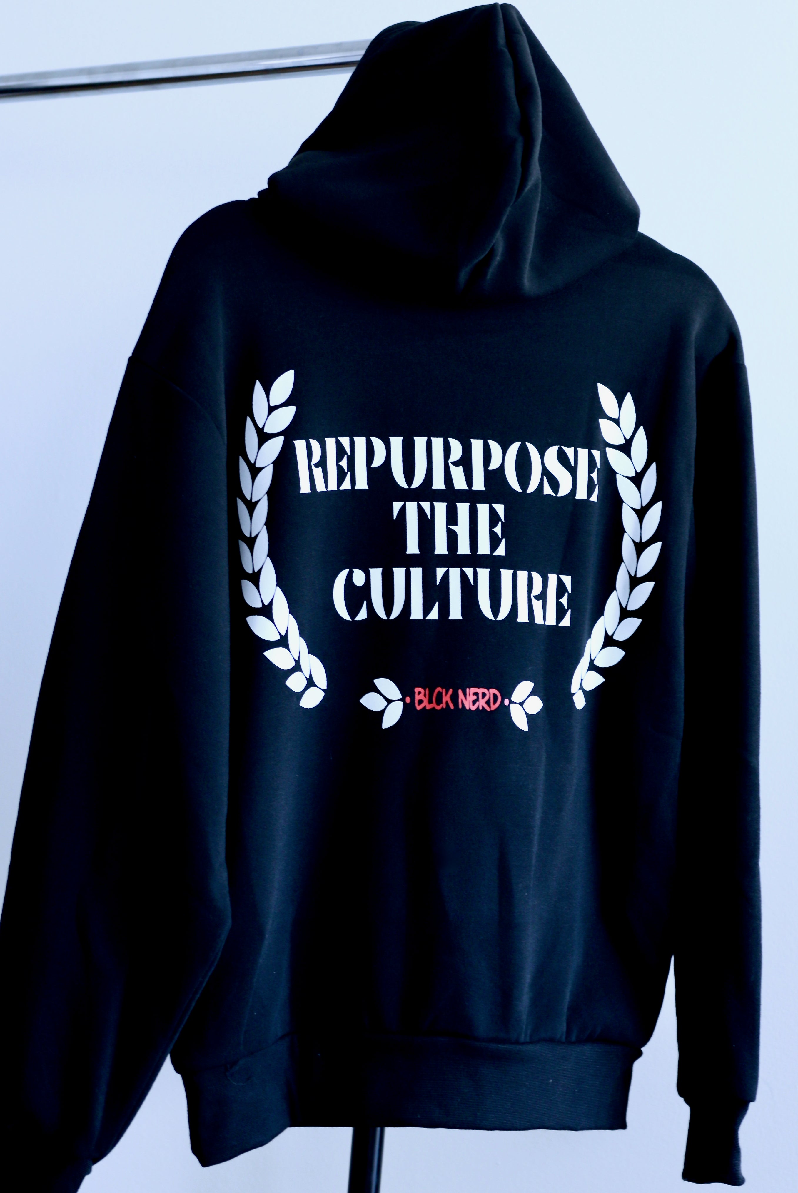 BLCK NERD HOODIE BIG BLOCK CHEST RTP BACK blk/wht/red