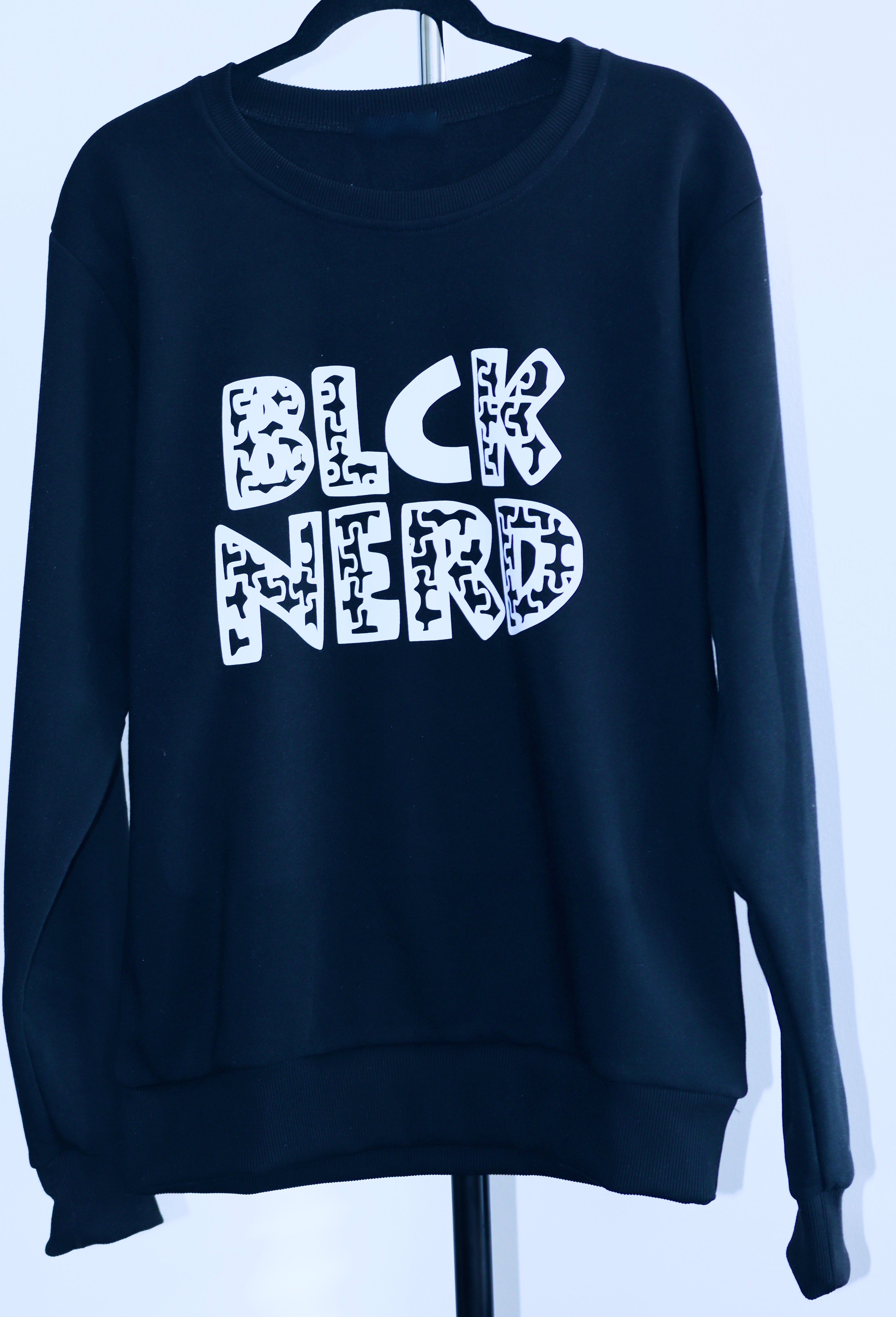 BLCK NERD CREWNECK BIG BLOCK CHEST RTP BACK blk/wht