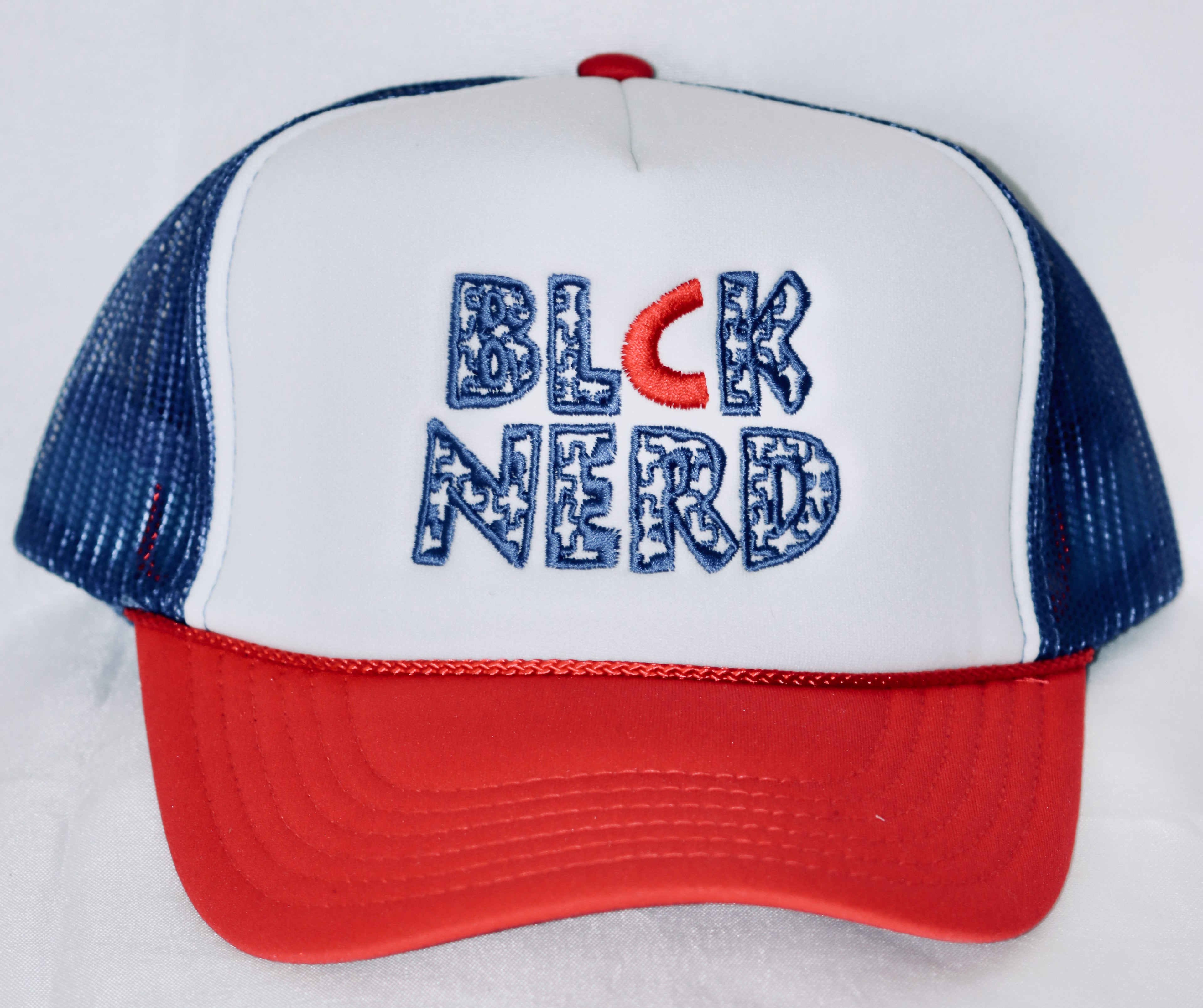 PUZZLE BLOCK blu/red/wht mesh trucker hat