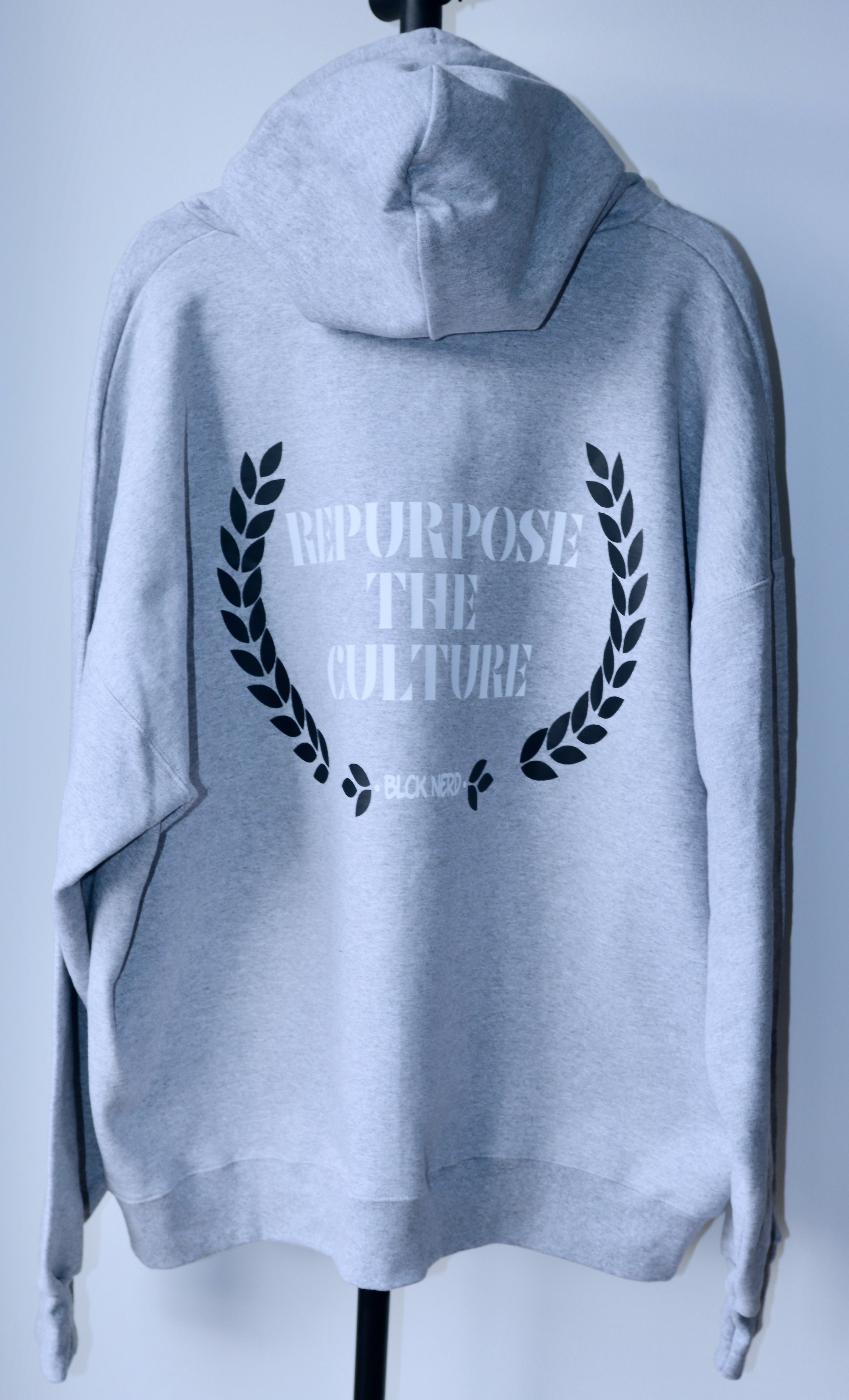 BLCKNERD BLOCK CHEST RTP BACK HOODIE blk/wht/grey