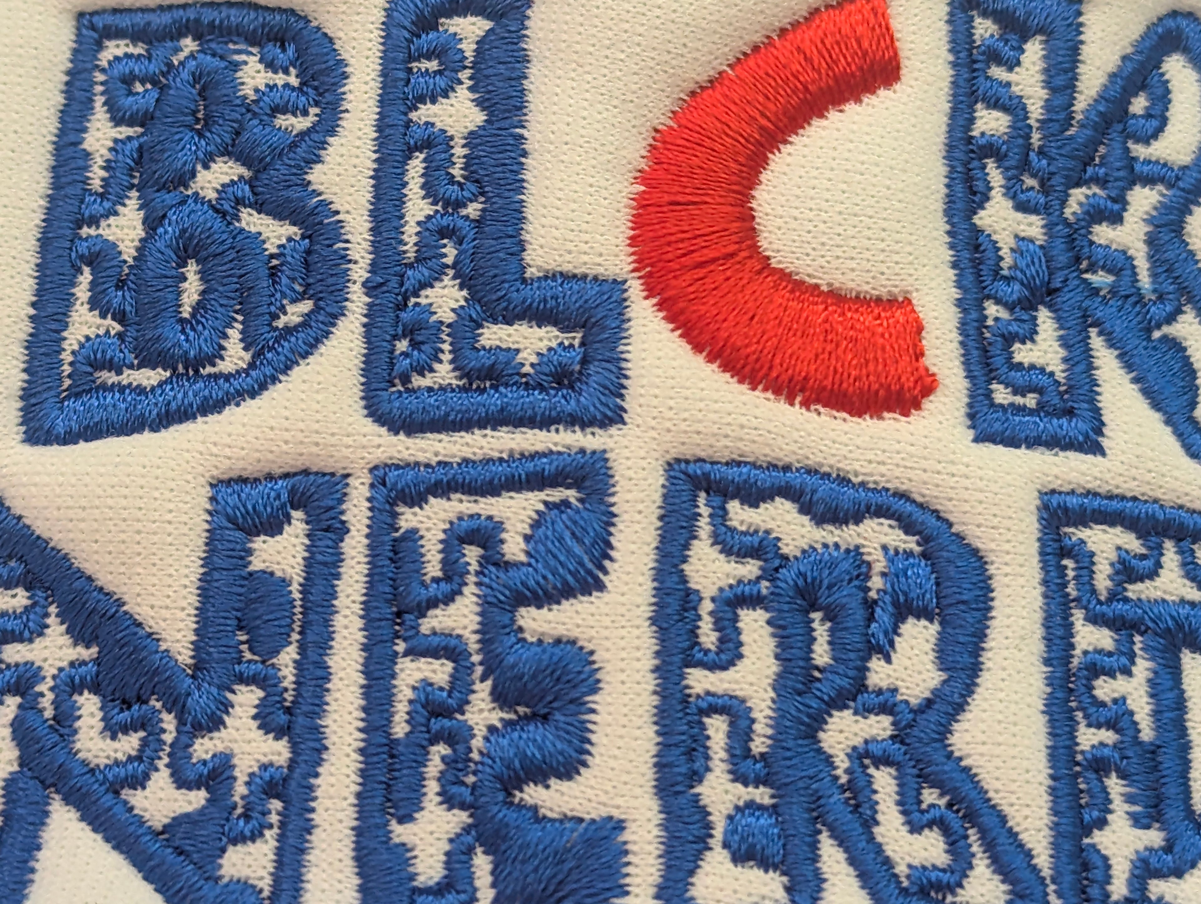 PUZZLE BLOCK blu/red/wht mesh trucker hat