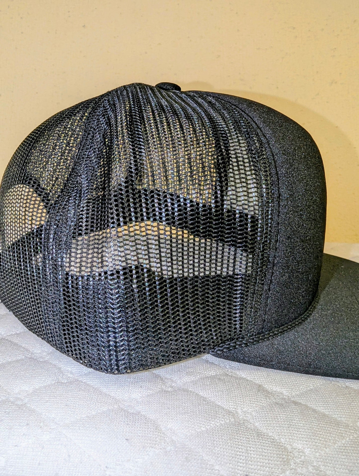 BN DRIP TRUCKER blck/wht